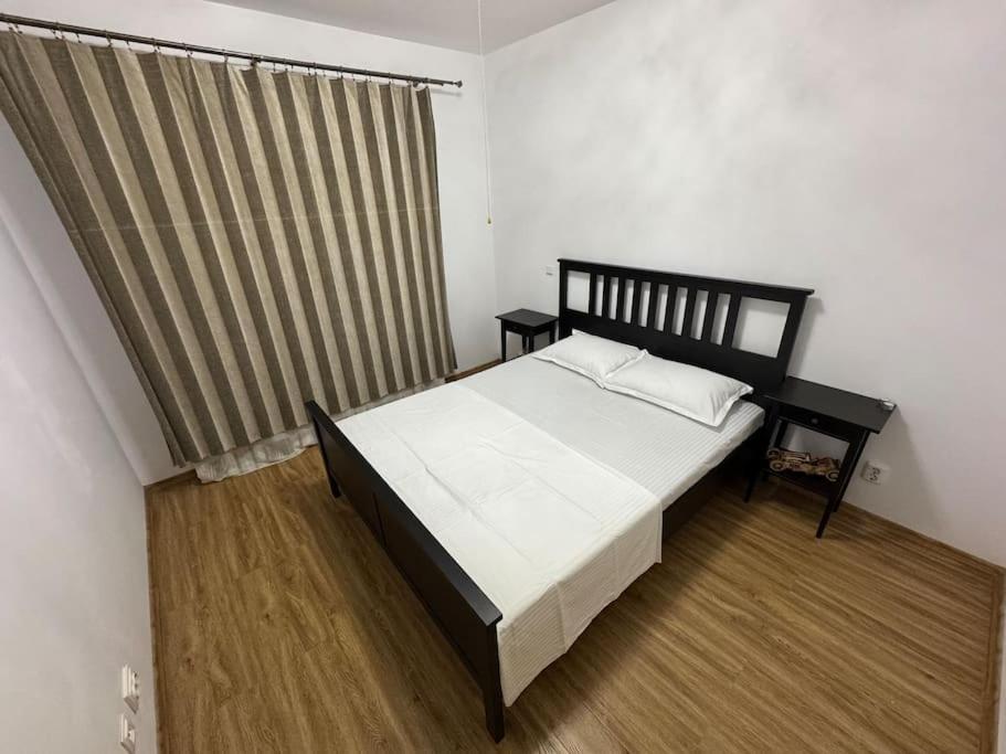 Apartment Solar 50, Private Parking, 2 Bedroom Bucharest Exterior photo