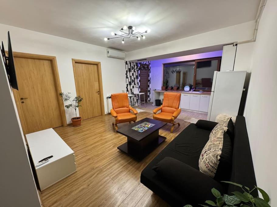 Apartment Solar 50, Private Parking, 2 Bedroom Bucharest Exterior photo